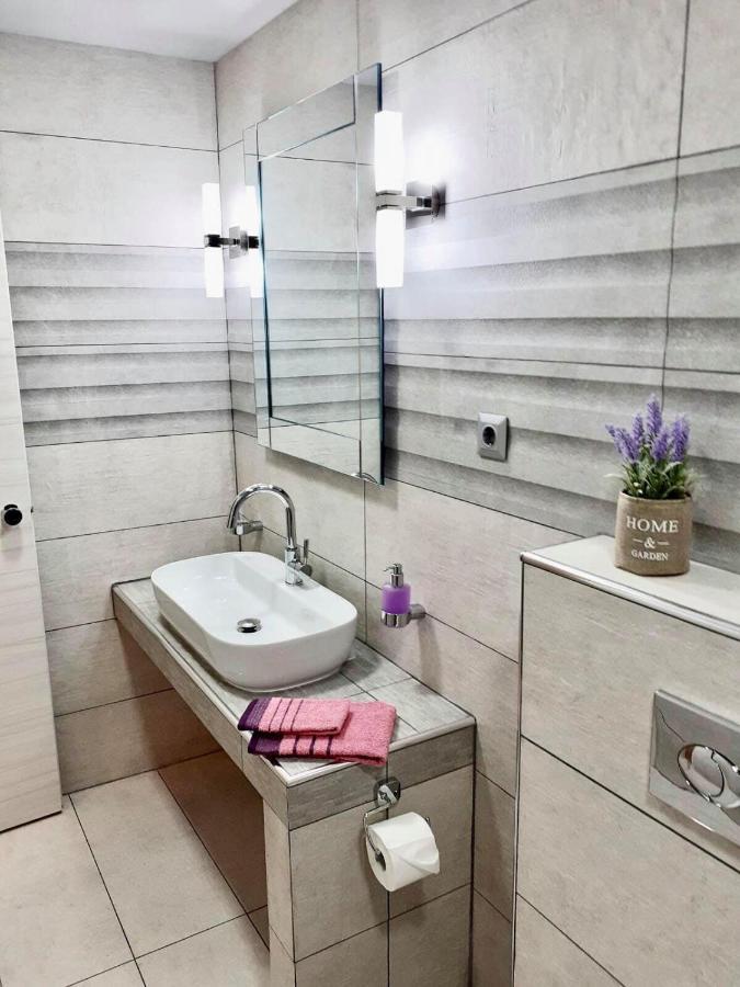 Avra Comfort Rooms Nea Poteidaia Eksteriør billede